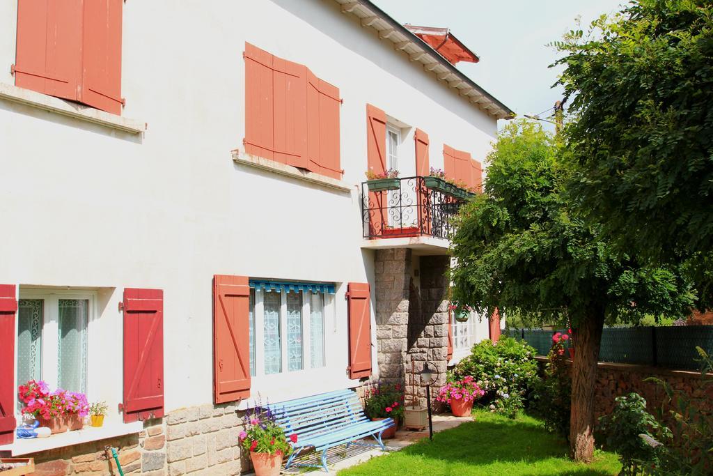 La Maison Des Chats Saint-Mary-le-Plain Buitenkant foto